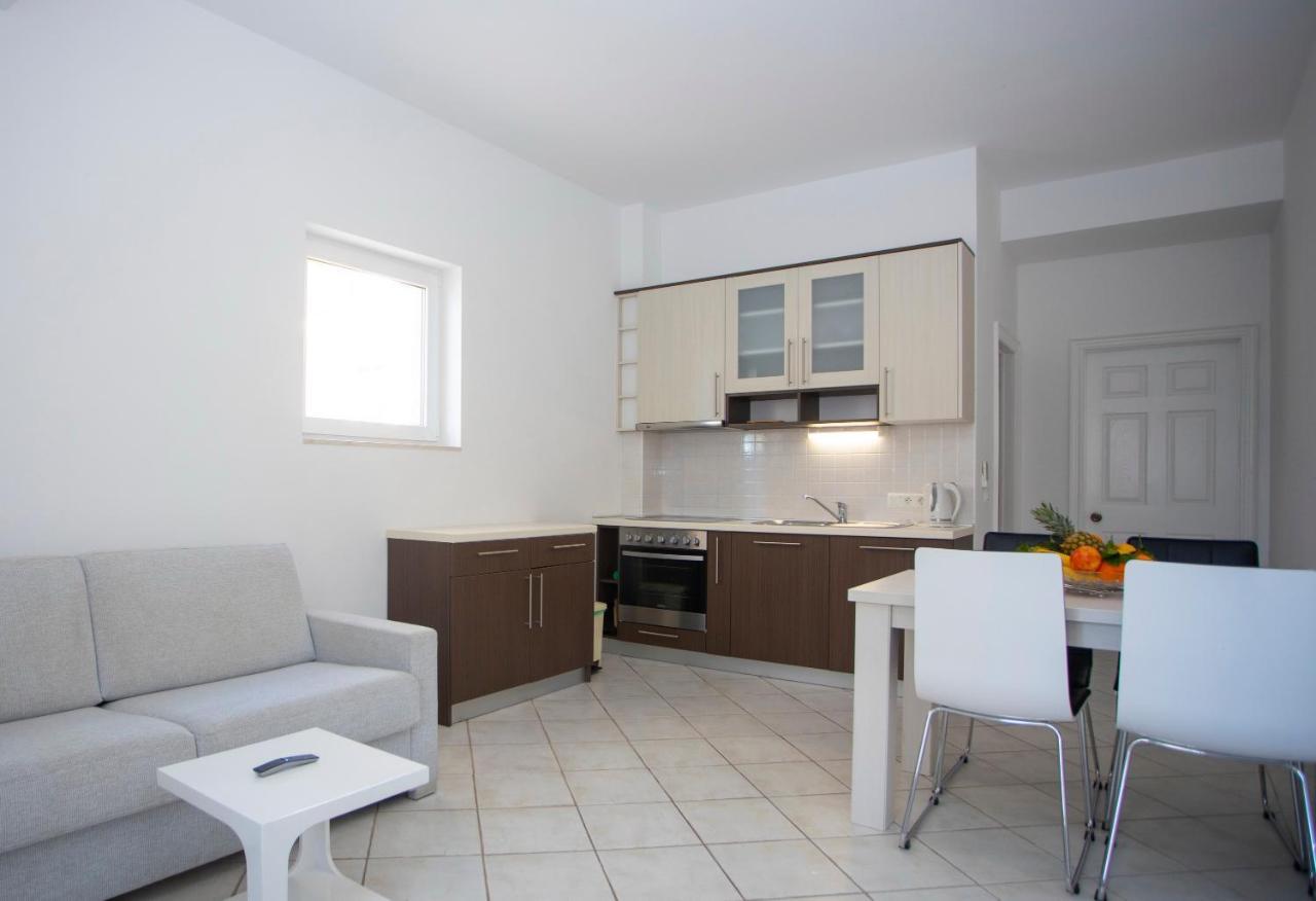 Apartment Domo มาคาร์สกา ภายนอก รูปภาพ