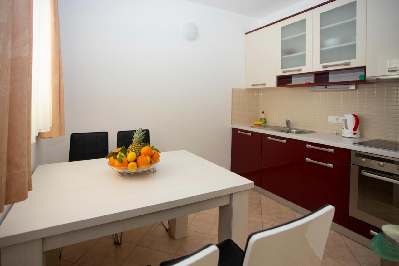 Apartment Domo มาคาร์สกา ภายนอก รูปภาพ